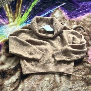🐻NWT Kids Cozy Tan Sweater 8-10 🐻